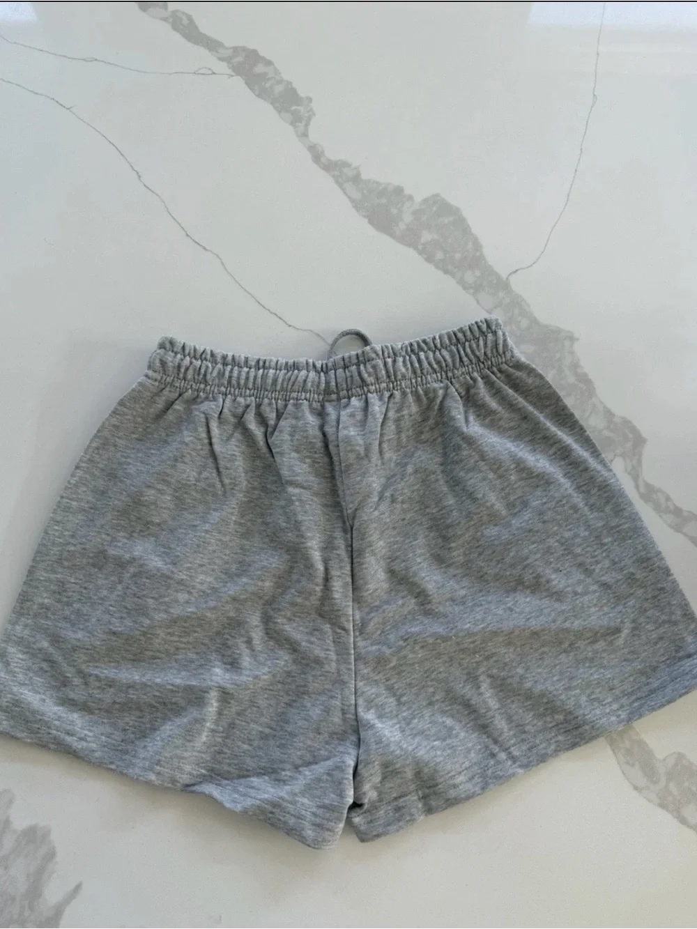 Alo Accolade shorts- size Medium